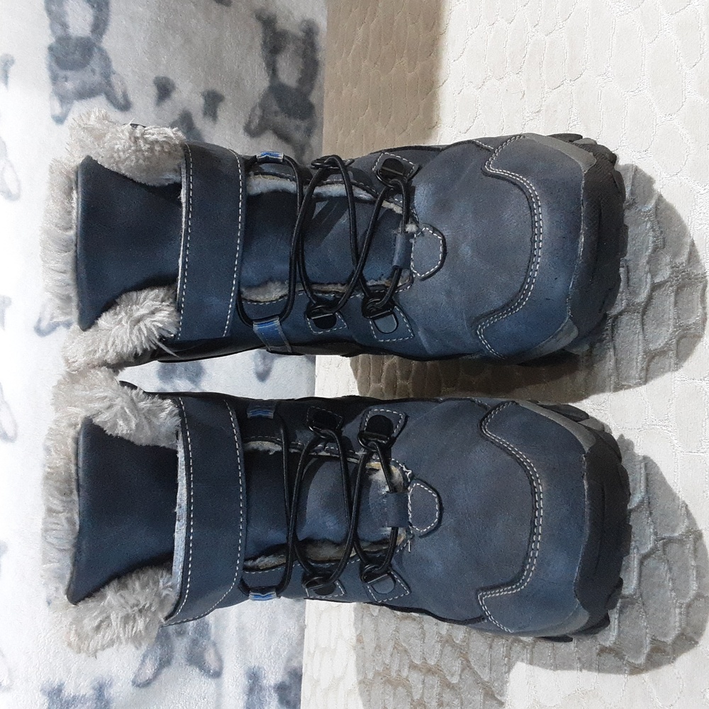 Boys boots